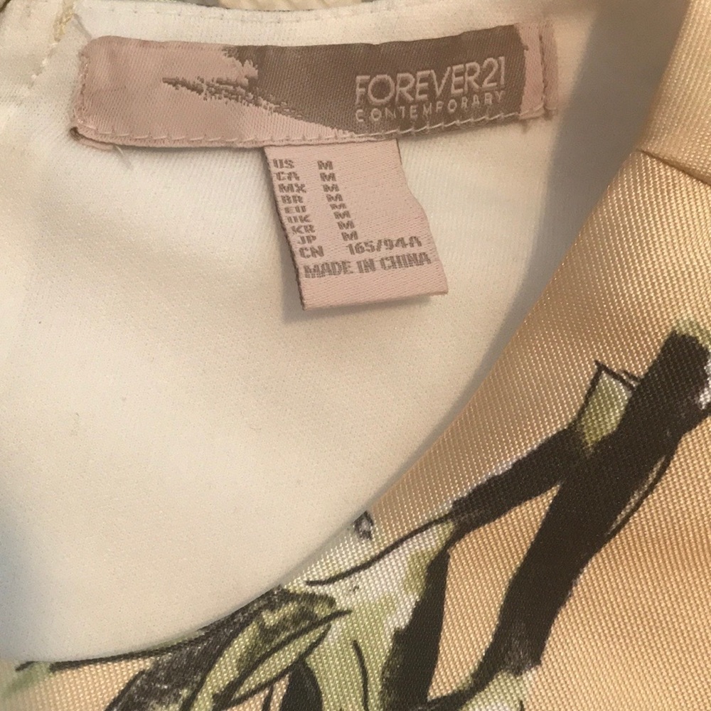 F21 Yellow Crop Top - Picture 3 of 4